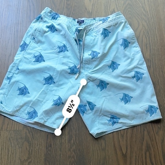 Johnnie-O Hatton Lined Elastic Waist Swim, Board Shorts. Fish Print, Size M - Picture 5 of 7